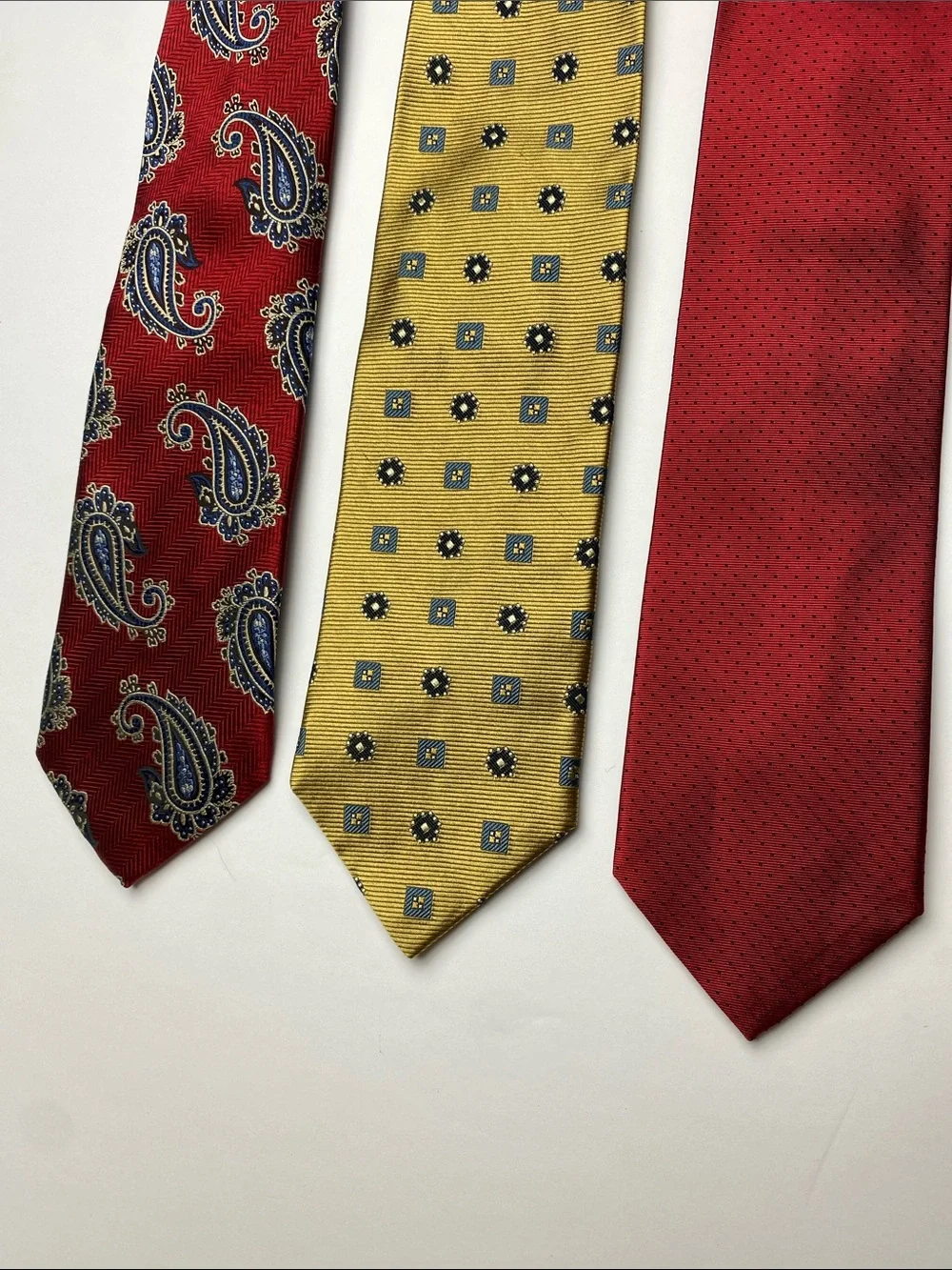 Jos A. Bank Three-Piece Men's Tie Lot/Bundle in Red and Gold